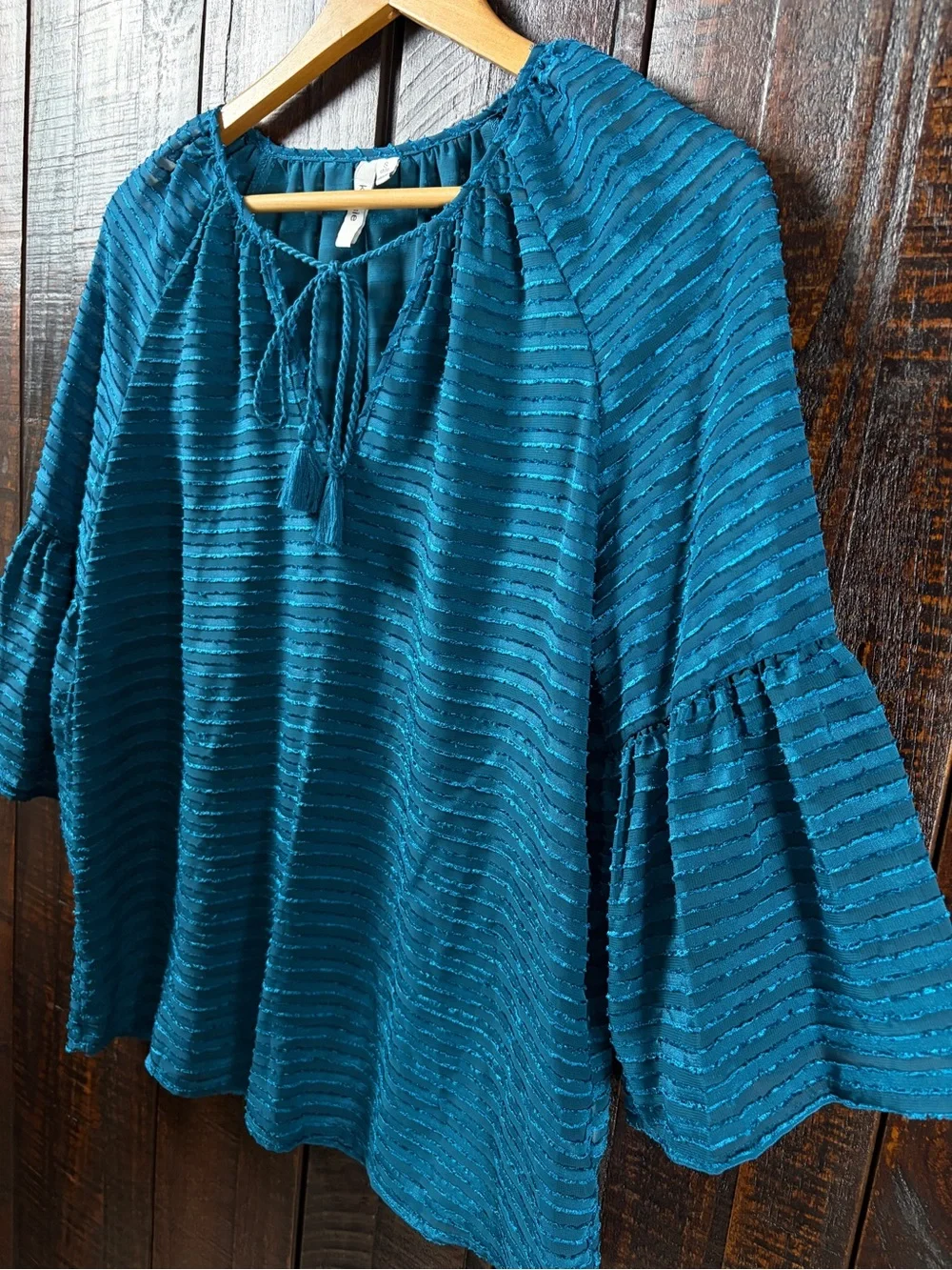 Kensie Teal Striped Tassel Tie Bell Sleeve Top Small